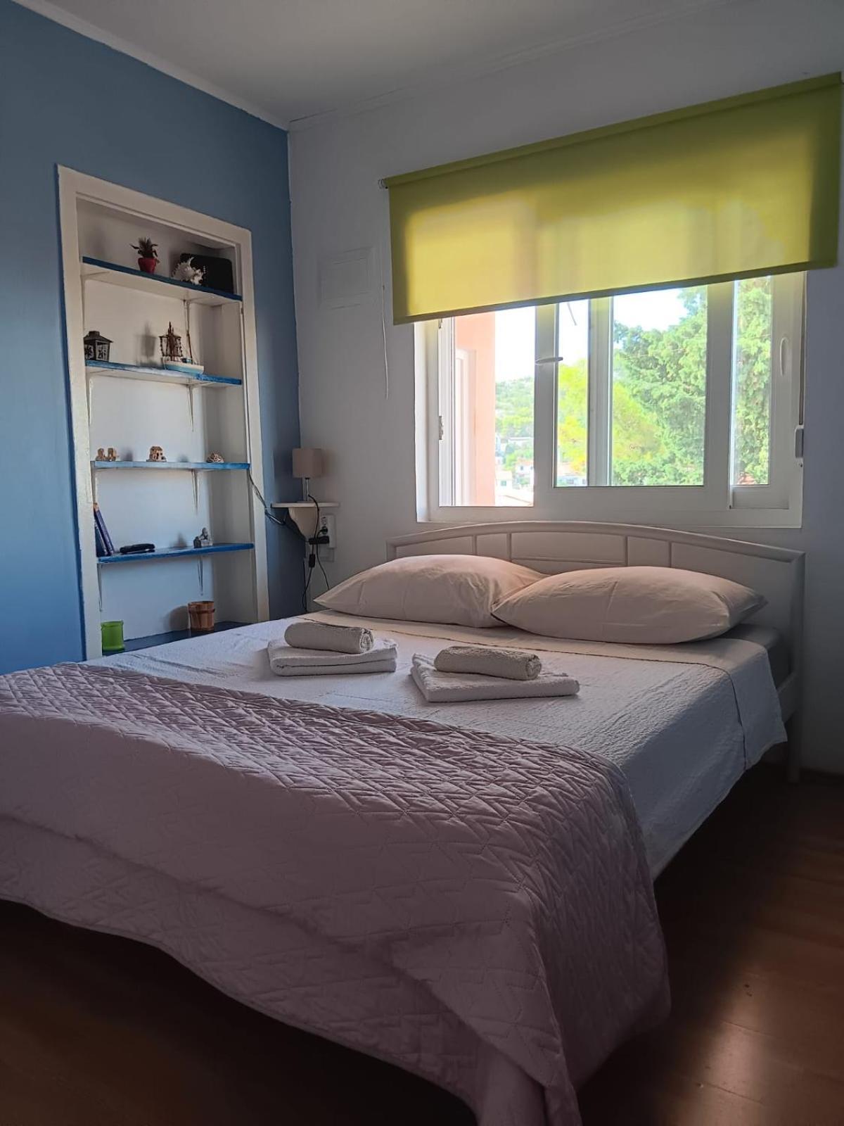 Apartman Tisno Exteriör bild