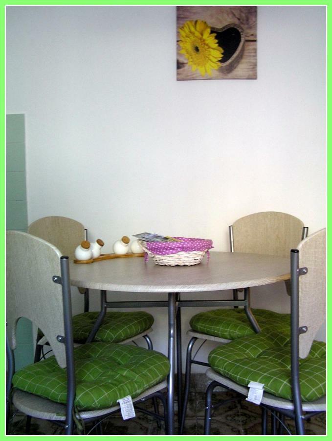 Apartman Tisno Exteriör bild
