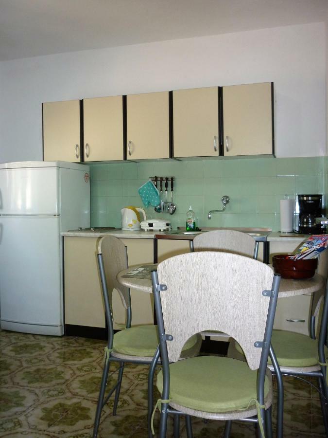 Apartman Tisno Exteriör bild